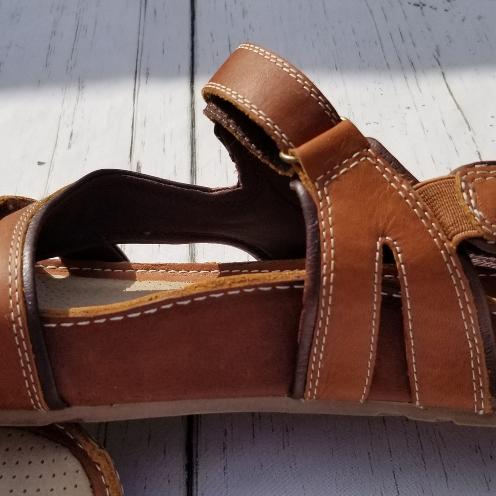 EARTH KALSO women's sandal size 11B